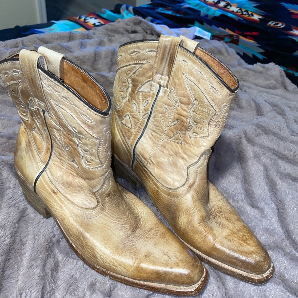 Booties - Picture 3 of 4